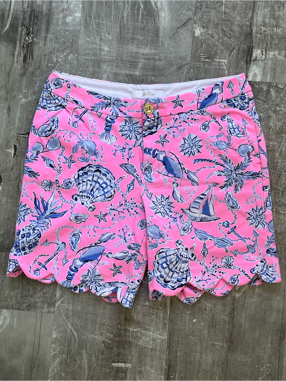 Lilly Pulitzer Pink Nautical Shell-Print Scallop Hem Shorts Size 4 EUC